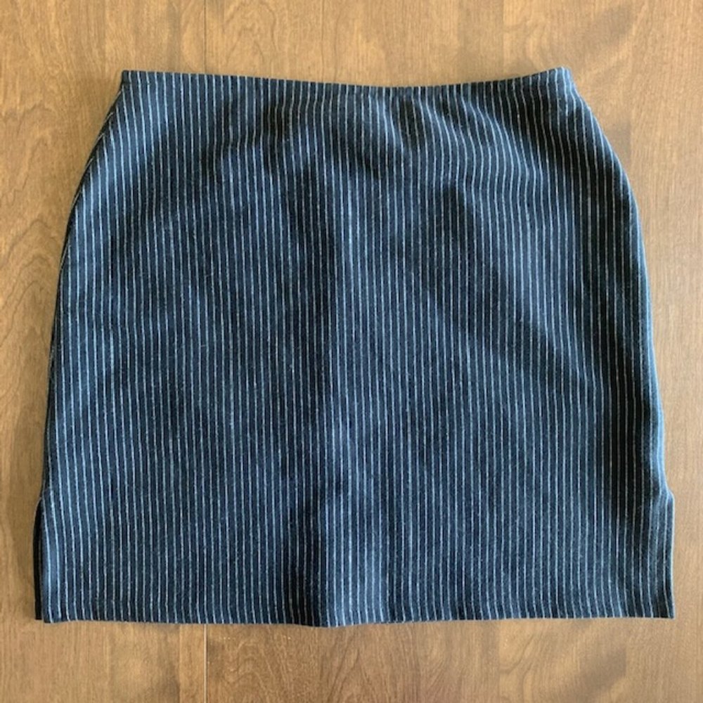 Express vintage 90's black grey pinstripe skirt MD